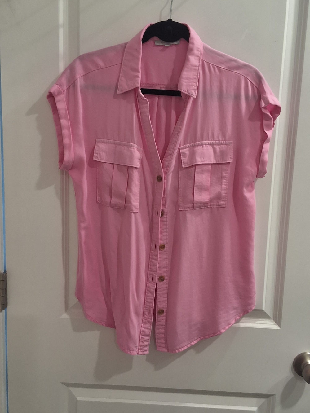 Love Tree Pink Short-Sleeve Button Down Shirt with Chest Pockets